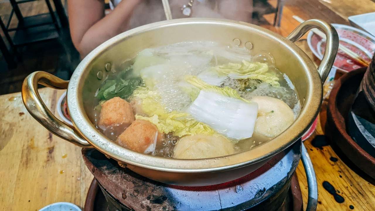 The Golden Pot Your Secret Weapon for Effortless, Flavor-Packed Cooking