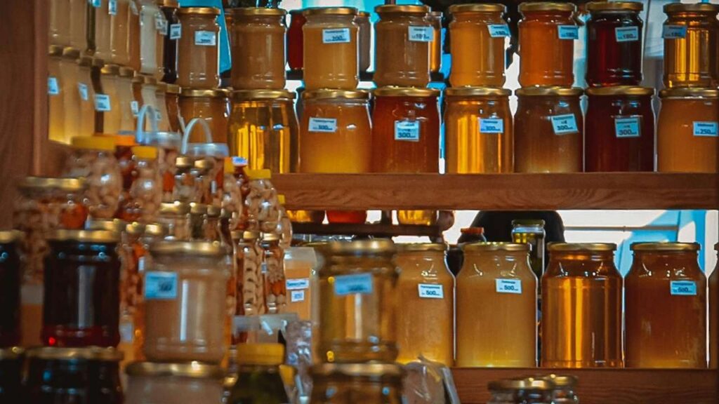 A Helpful Guide to Choosing the Best Honey Dust Product