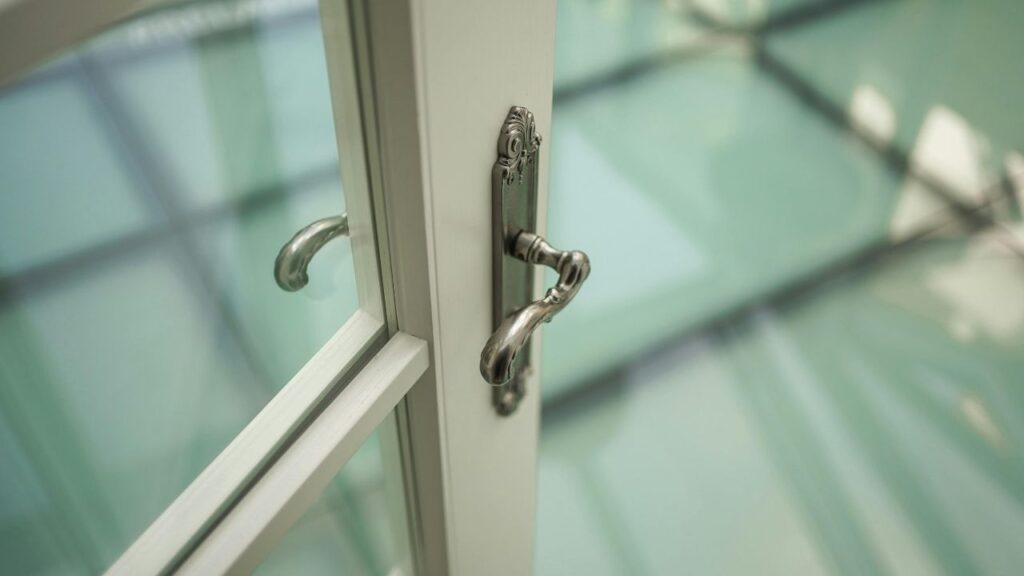 Elegant Handles: The Touch of Asian Carrara