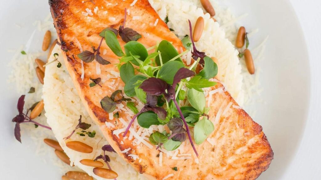 Mastering the Pan-Seared 8 oz Salmon Fillet